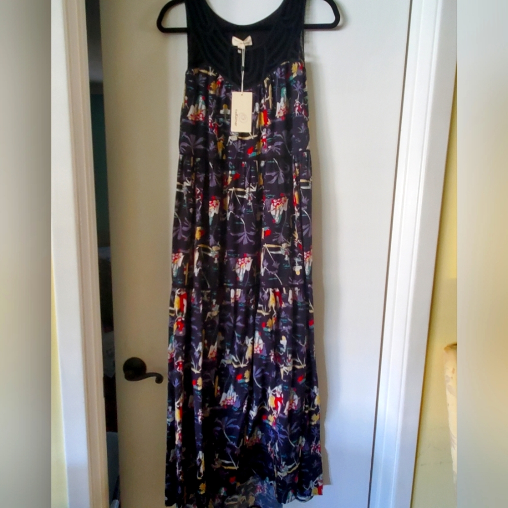 The Korner tiered maxi dress with Hawaiian print. Size M
